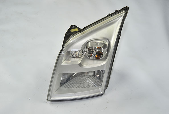 FORD TRANSİT 120 - 120 V ÇIKMA PARÇA TRANSİT SOL FAR